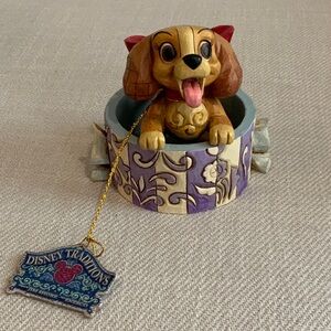 Jim Shore Disney Traditions - “Lovely Lady” Lady and the Tramp